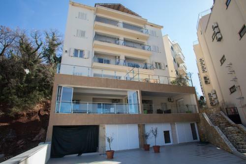 Belveder Apartments