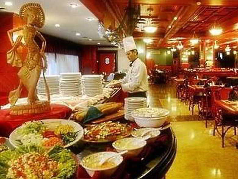 Hotel Soechi International