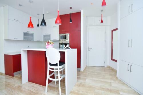 Luxury Montesun Apartments