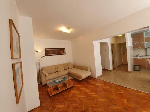 Budva Family Friendly Apartment