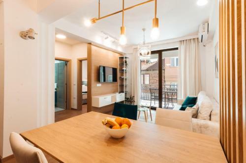 Blue Lake Apartments
