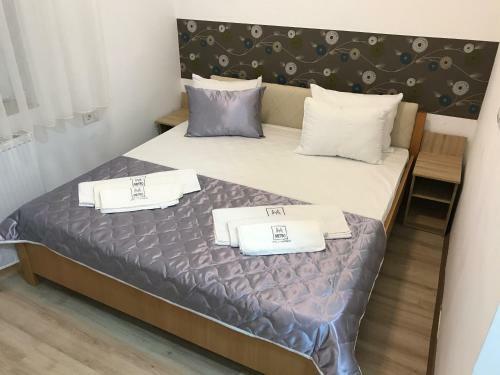 Villa Nina Hotel & Lounge Bar