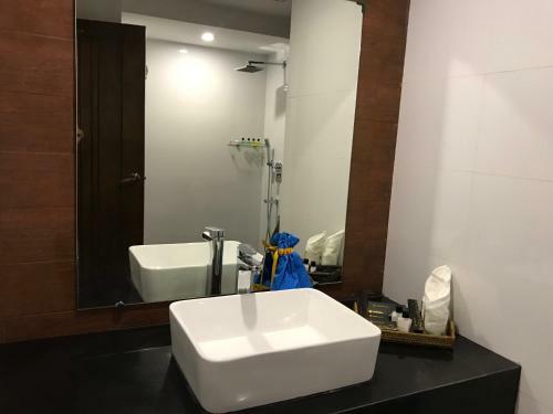 Hotel Capital