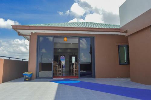 Sat Sun Hotel