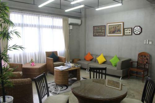 Myanandar Residence & Hotel
