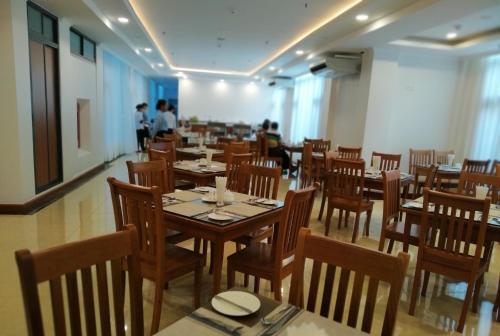 Dragon Phoenix Hotel