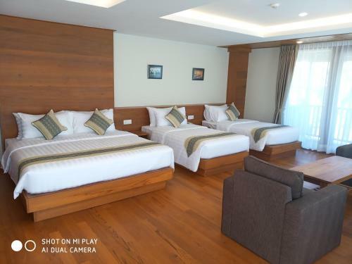 Ngapali Win Hotel