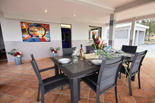 Villa Kal�na : 4 Ch, Plage � 50m, Vue Mer