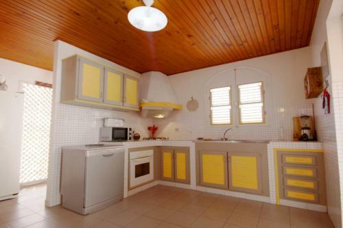 Villa Avec Piscine (mqsa07)