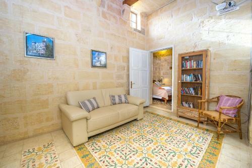 Gawhra Holiday Home