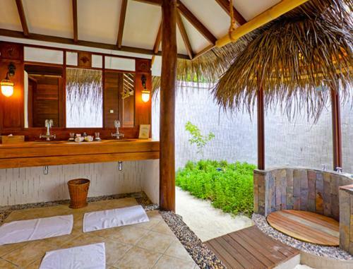 Hotel Medhufushi Island Resort