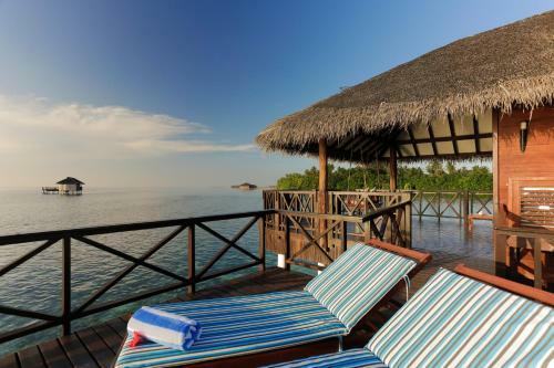 Hotel Medhufushi Island Resort