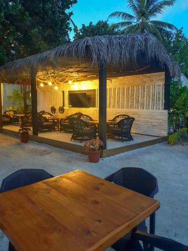 Bed & Breakfast Maafushi Seven Corals