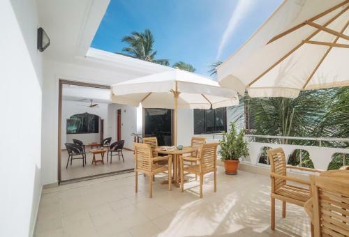 Hostal 3s Divers Home