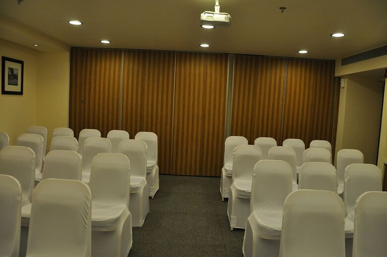 Hotel Hampton By Hilton Vadodara-alkapuri