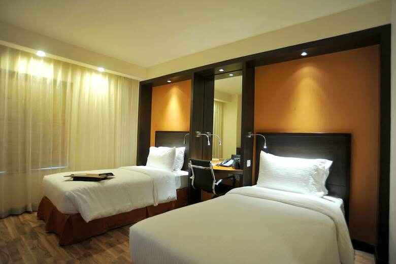 Hotel Hampton By Hilton Vadodara-alkapuri