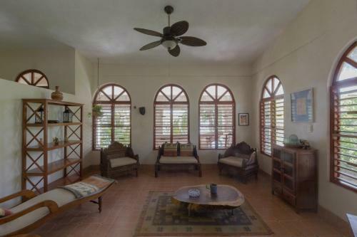Apartamento 3br Private Lagoon Front House With Deck And Kayaks