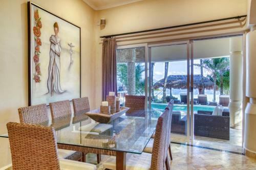 Tankah Cuatro Villa Sleeps 10 With Pool And Air Con