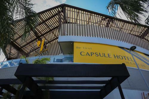 Hotel The Yellow Capsule Experience
