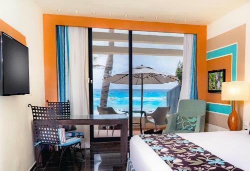 Hotel Oh! Cancun On The Beach By Oasis
