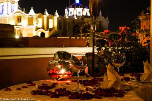 Hotel Real De Naturales