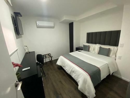 Hotel Suites Arboleda 215
