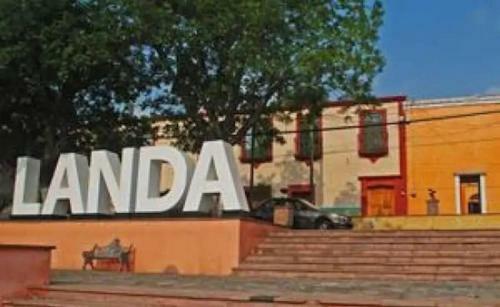 Hotel Best Room For 2 In Landa de Matamoros