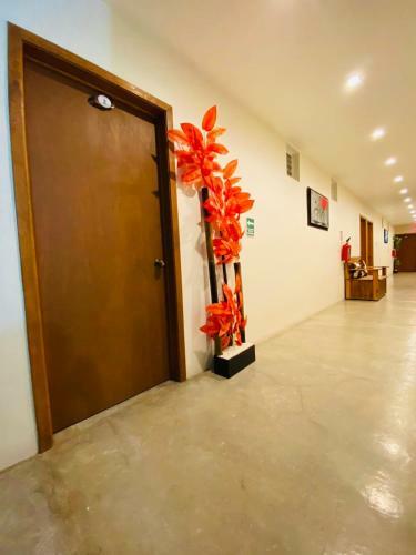 Pretty & Comfy Hotel Room
