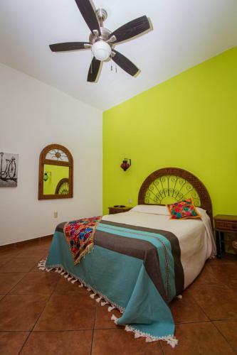 Hostal Departamentos Torre Claussen
