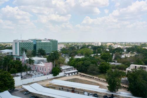 Hotel Courtyard By Marriott Merida Downtown