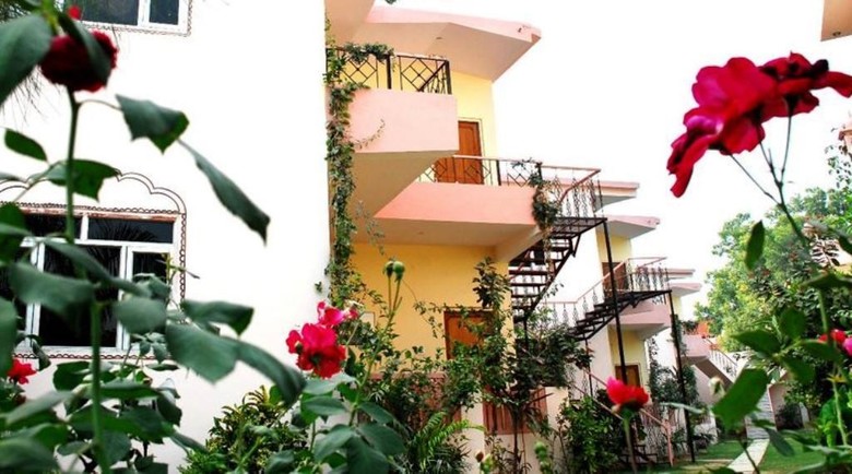 Hotel Raj Palace Resort