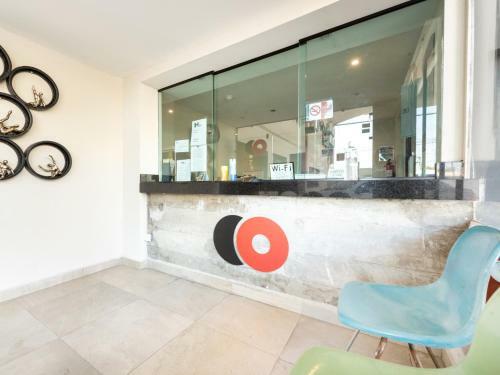 Hotel Capital O 202