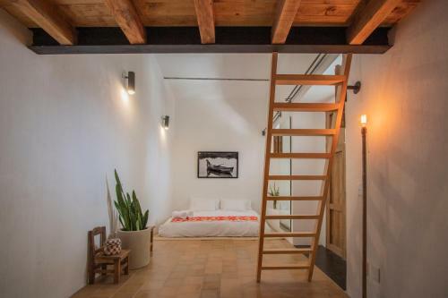 Hotel Sin Nombre