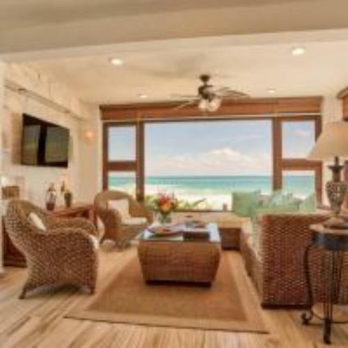 Private Beach Front Villa With Pool