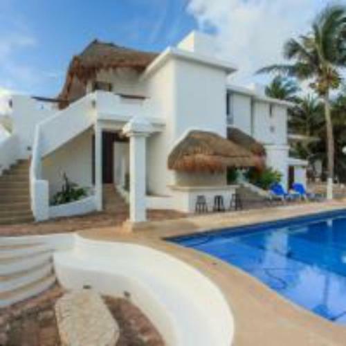 Private Beach Front Villa With Pool