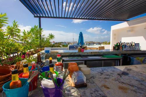 Apartments @ Anah Playa