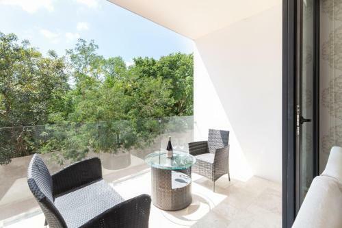 2 Joined Apartments Marvelous Rooftop Pool And Spectacular Ocean View