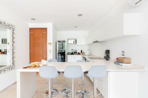 2 Joined Apartments Marvelous Rooftop Pool And Spectacular Ocean View