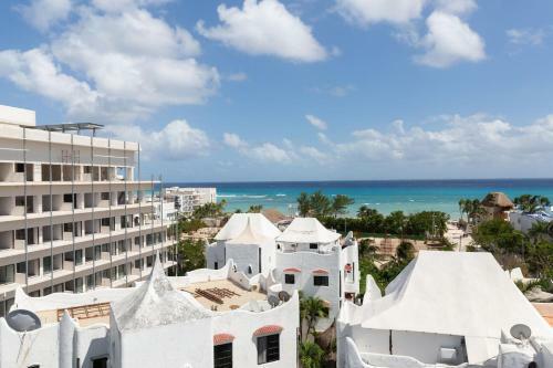 2 Joined Apartments Marvelous Rooftop Pool And Spectacular Ocean View