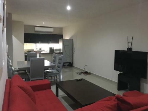 Calle 22 By 770 Apartments