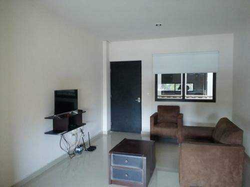 Calle 22 By 770 Apartments