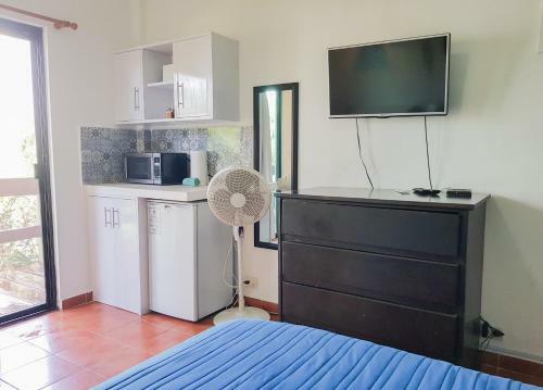 Apartamento Chill, Cheery Studio Near Coco Beach & 5th!