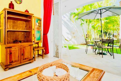 Hostal Executive Budget Room With Swimming Pool Air Conditioning And Parking