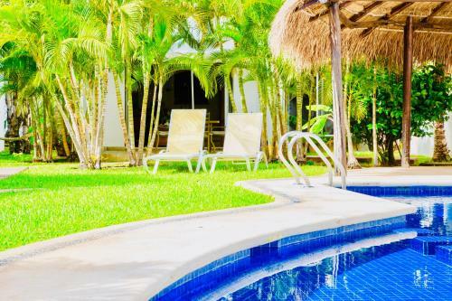 Hostal Executive Budget Room With Swimming Pool Air Conditioning And Parking