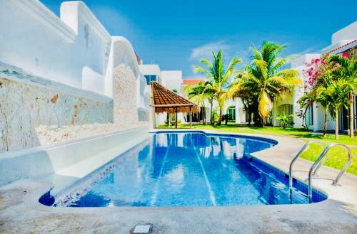 Hostal Executive Budget Room With Swimming Pool Air Conditioning And Parking