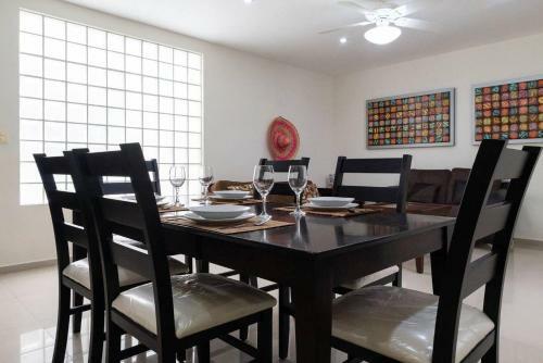 Prime Condo In Playa - Rooftop Pool, Walk To Beach!