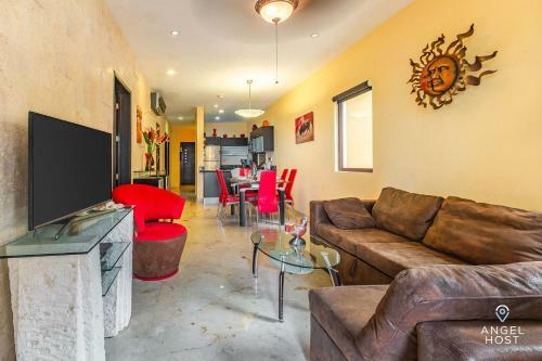 Oceanfront Condo A Block Off 5th In Heart Of Playa