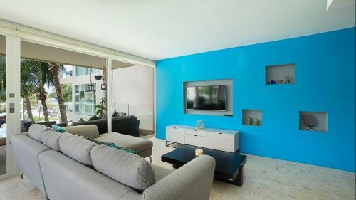 2 Bedroom Ocean View Condo At The Elements By Bric