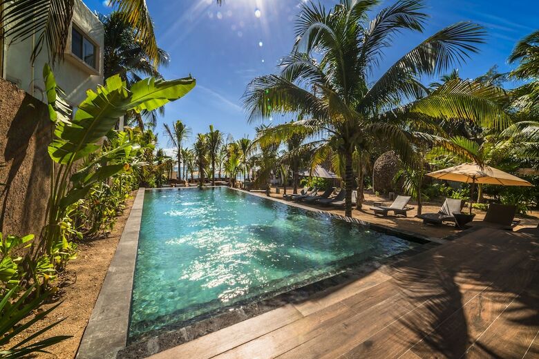 Mvngata Beach Hotel