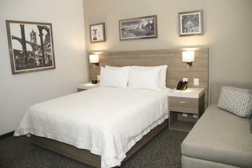 Hotel Hampton Inn & Suites By Hilton Puebla